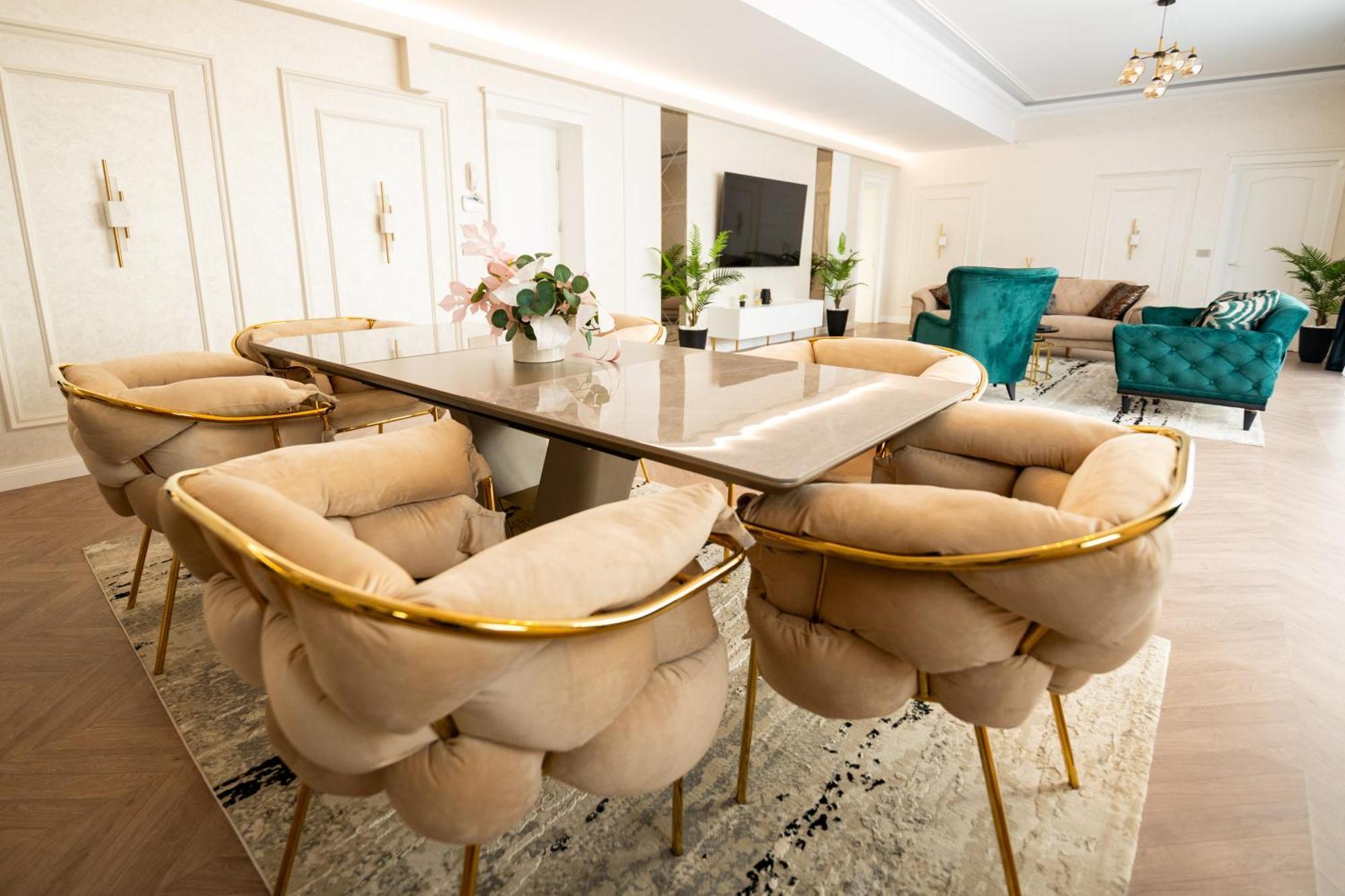 The Penthouse Otel Vaslui Dış mekan fotoğraf